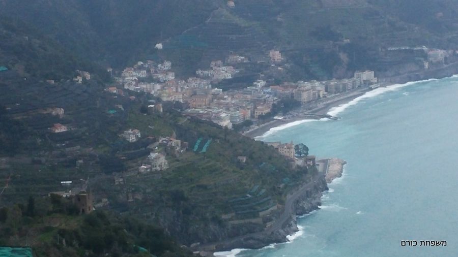 הנוף מרוולו על החוף